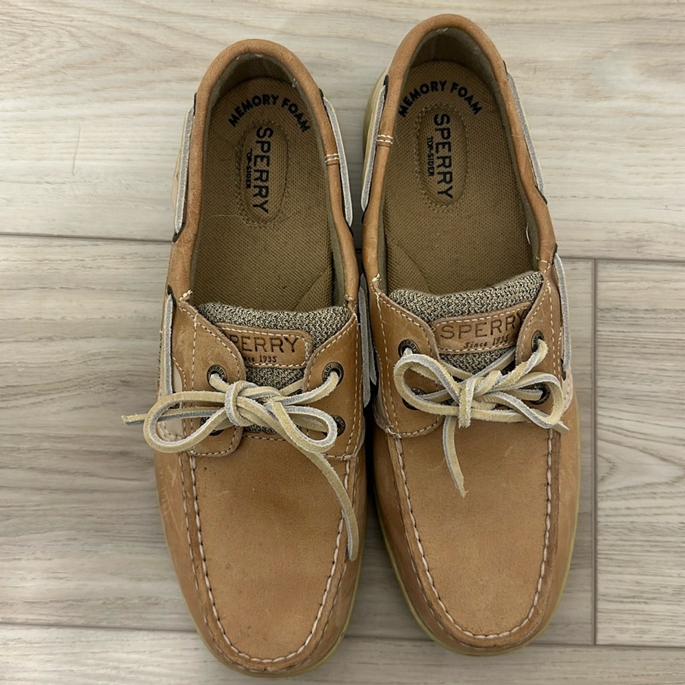 LIKE NEW women’s sperry topsiders 9M